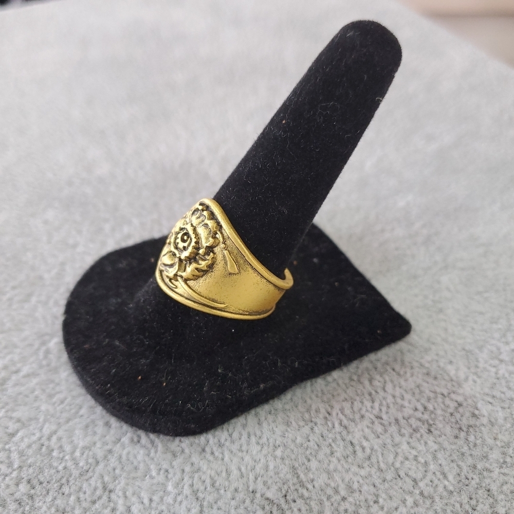 Gold Spoon Ring - Picture 2 of 4